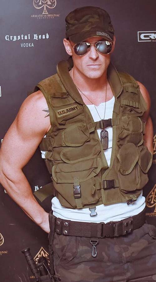 Army-Strip von Stripper CHRIS aus Wien Army-Strip von Stripper CHRIS aus Wien