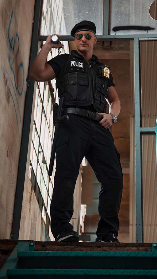 Stripper CHRIS aus Wien als Police Officer Stripper CHRIS aus Wien als Police Officer